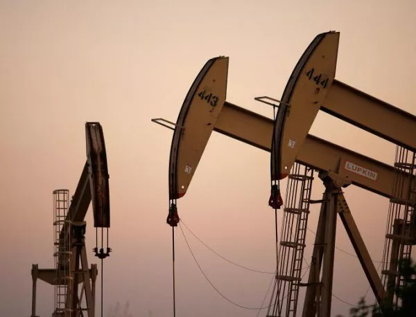 Саудитска Арабия намалява цената на петрола за Европа, вдига я за САЩ