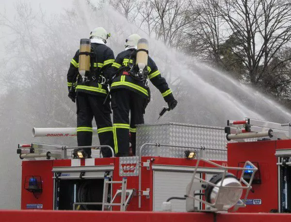 Пожарникарите готвят протест