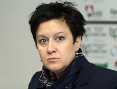 Антоанета Цонева: Партийните субсидии трябва да бъдат намалени наполовина, а не с по левче на глас