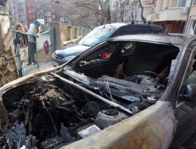 Четири автомобила изгоряха в Пловдив тази нощ 