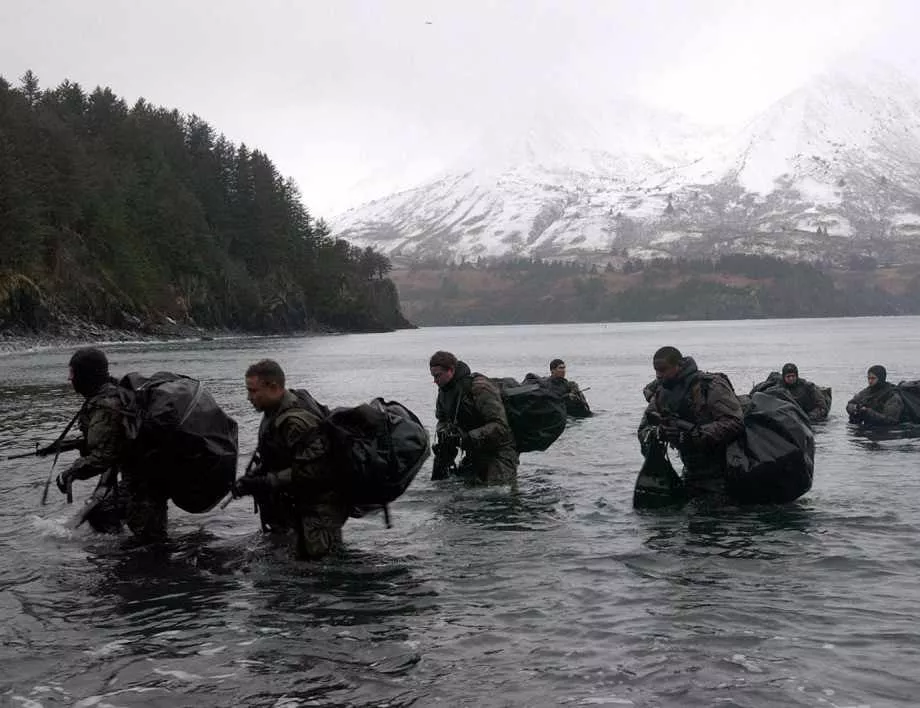 Секретарят на ВМС на САЩ Ричард Спенсър в оставка заради скандала с „тюлените“   