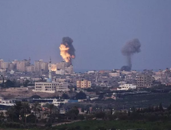 Израел бомбардира цели на "Хамас" в Ивицата Газа
