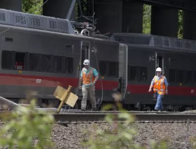 Разследването на влаковата катастрофа в Ню Джърси е затруднено