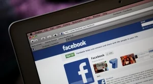 Как да завещаете Facebook профила си на приятел в случай на смърт 
