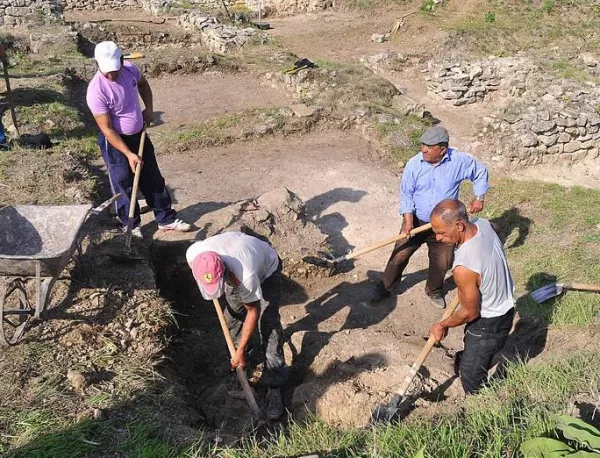 Правителството отпусна допълнителни 1,5 млн. лв. за археолозите