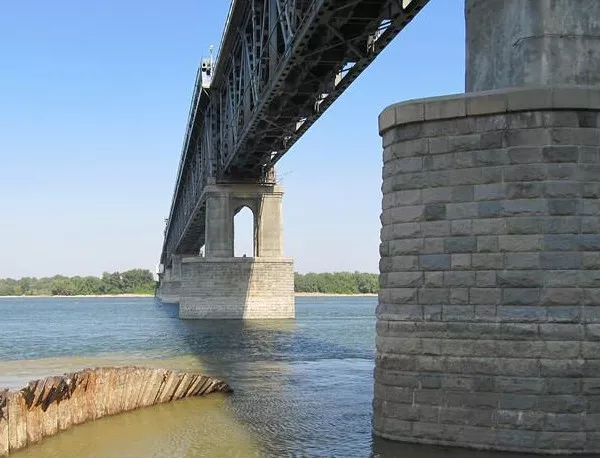 Над 500 хил. автомобила са преминали пред Дунав мост II за година