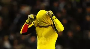 Пепе Рейна разби сцената на "Маскираният певец" в костюм на пингвин (ВИДЕО)