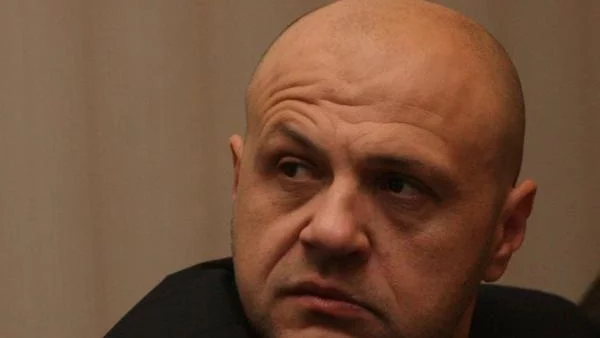 Дончев: Нямахме спряна европейска програма