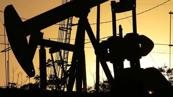 Ново понижение на цената на петрола