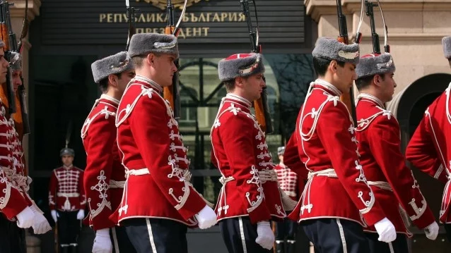 Президентът не прави това, което ви обещават