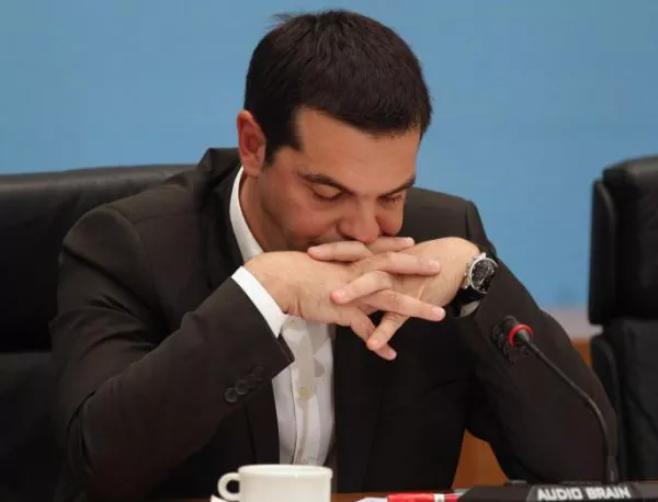 Опозицията нападна Ципрас заради референдума 