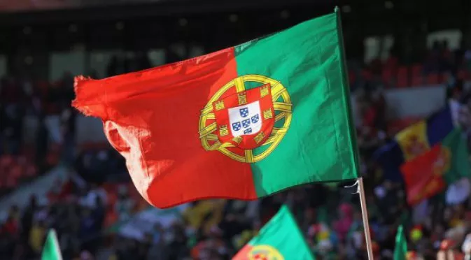 Футболист нокаутира рефер в Португалия (ВИДЕО)