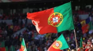 Герой на Marvel донесе топката преди началото на финала за Купата на Португалия (ВИДЕО)