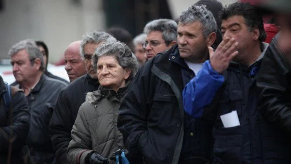 Гръцките пенсионни фондове с дупка от над 2 млрд. евро