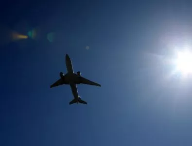 Нов самолет изчезна над Индонезия