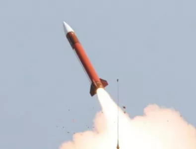 Северна Корея ще тества ракета, която може би стига до САЩ