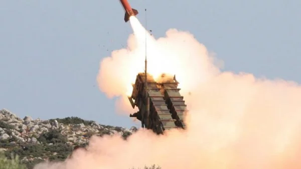 Два нови провала на Северна Корея с балистична ракета
