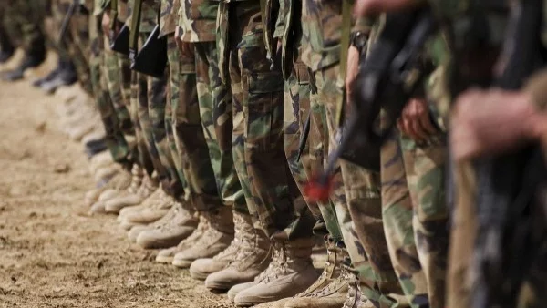 Посрещат 33-ия контингент от мисията на НАТО в Афганистан в Казанлък