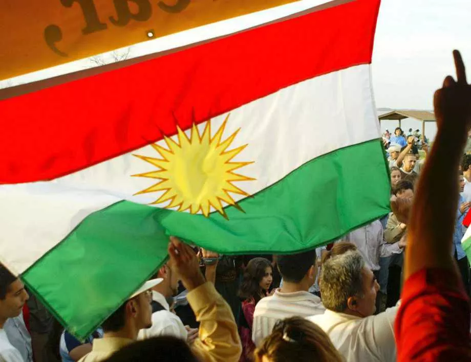 Кюрдите напускат зоната за сигурност в Северна Сирия 
