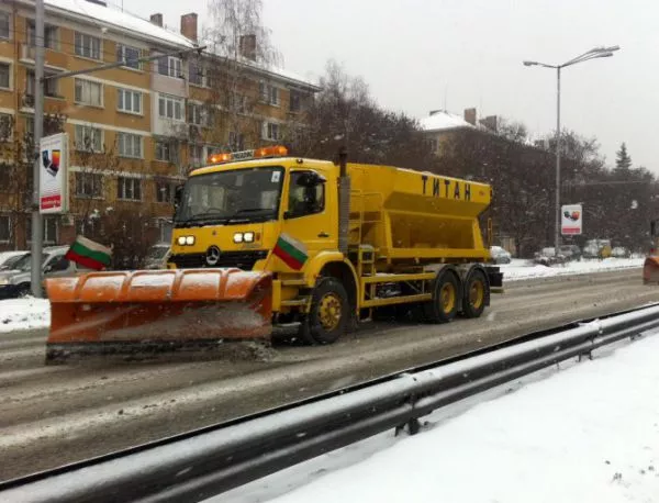 89 машини в пълна готовност да чистят Пловдив през зимата