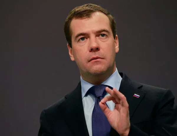 Медведев: Тревожим се от военна намеса на САЩ във Венецуела