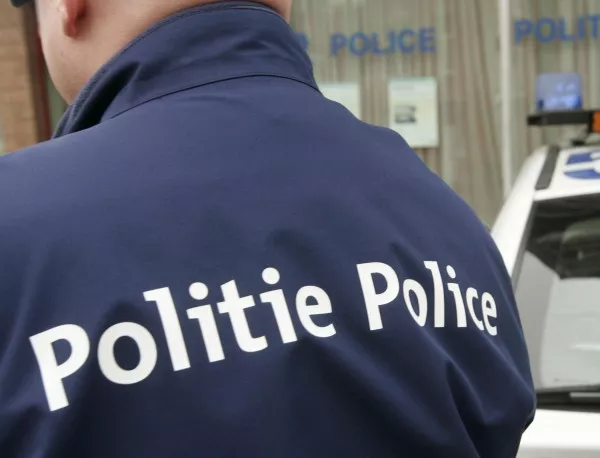 Стрелба срещу полицаи в Брюксел при претърсване във връзка с парижките атаки