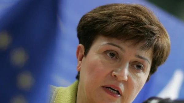 EurActiv: Влиятелните в ЕС съветват България да номинира Кристалина Георгиева за поста на Катрин Аштън