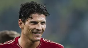 Марио Гомес иска пак да играе за Германия