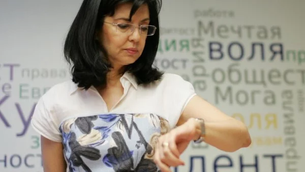 Кунева: Газовата зависимост заплашва остро политическата ни независимост