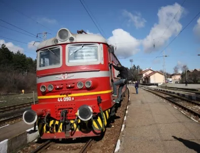 Пускат два допълнителни влакa от София за Бургас и Варна