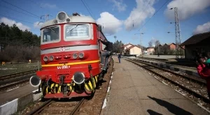 В кой век пътуват българските железници?