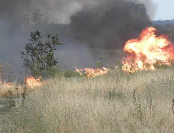 Сериозна опасност от пожари в 9 области на страната