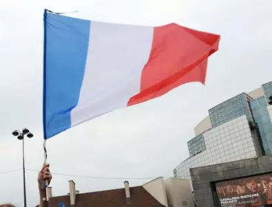 В Газа френското знаме горя в знак на протест срещу карикатури на 'Шарли Ебдо