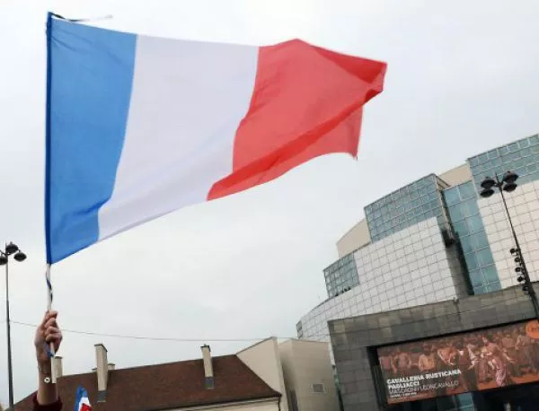 Синът на френски министър е обвинен във фалшифициране на документи