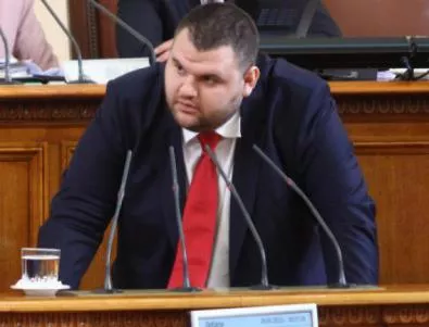 Пеевски отказва да се яви пред Конституционния съд