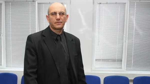 Не помня дали съм подписал за глобата за гласуване, групата като реши, подписвам