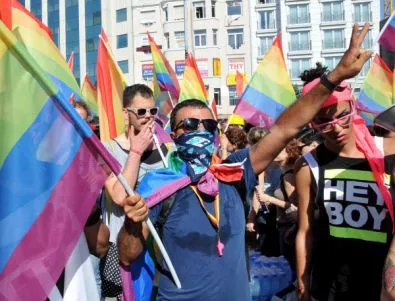 Гърция одобри хомосексуалните бракове