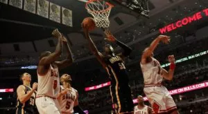 Чикаго Булс с измъчен успех у дома