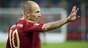 Робен се завръща този кръг