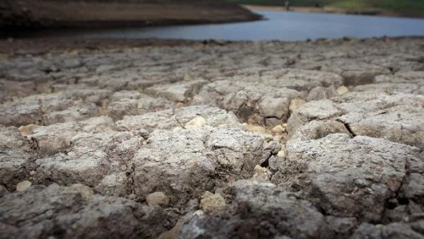 "Твърда вода" за борба със сушата
