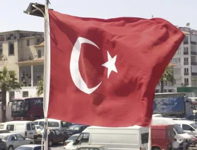 Турция отстрани от работа 10 000 учители заради връзки с ПКК 