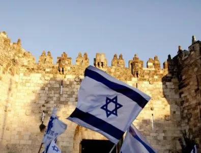 Израел строи пропускателни пунктове в палестинския Източен Ерусалим