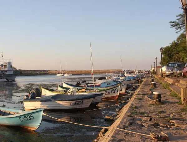Спряха яхта с нелегални имигранти край Созопол