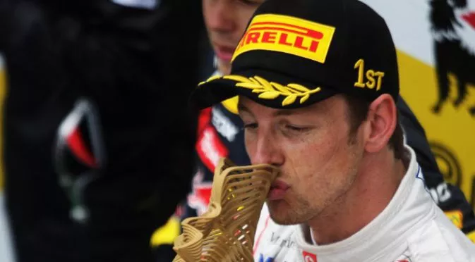 Световен шампион от Ф1 приспан и обран до шушка в Сен Тропе