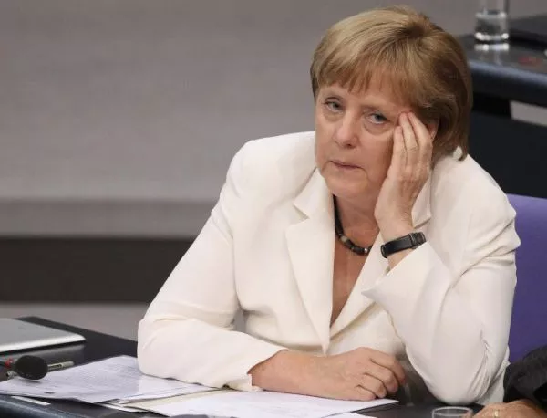 Рейтингът на Меркел пада