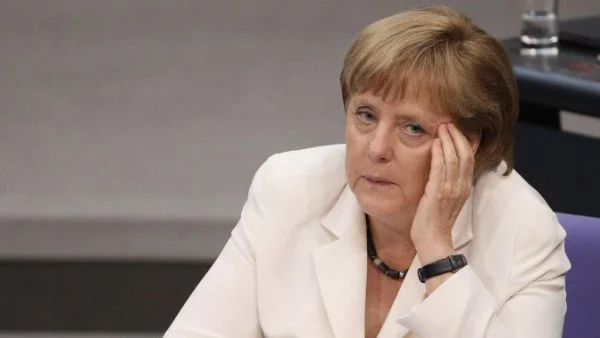 Рейтингът на Меркел пада