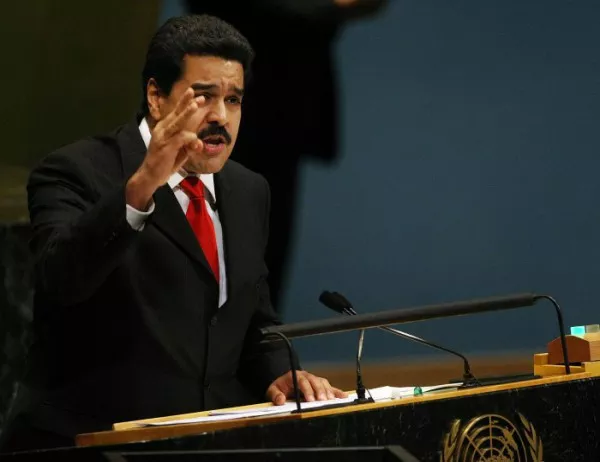 Мадуро стремглаво върви към пропастта