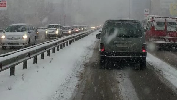Масирани проверки на автомобили в цялата страна