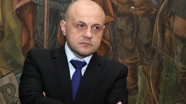 Орешарски трябва да подкрепи Кристалина Георгиева за еврокомисар, смята Томислав Дончев