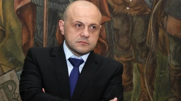 Томислав Дончев: Картел на пазара на горивата може да е донесъл по-голяма загуба от КТБ